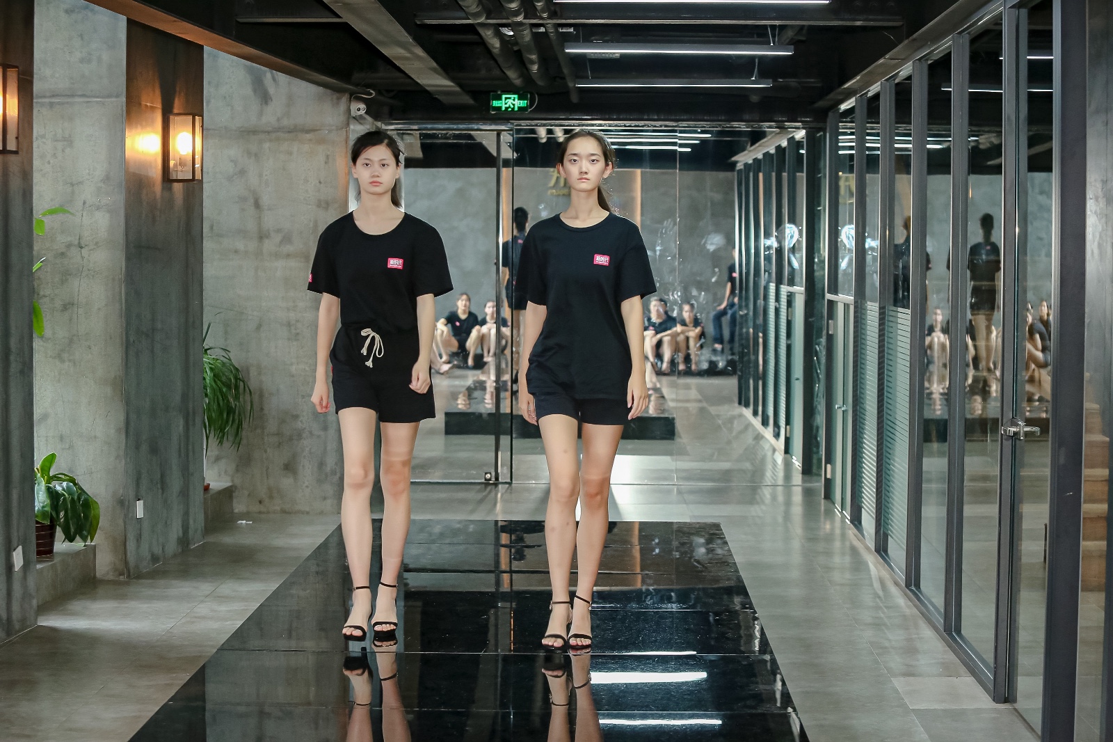 新时代国际超模班