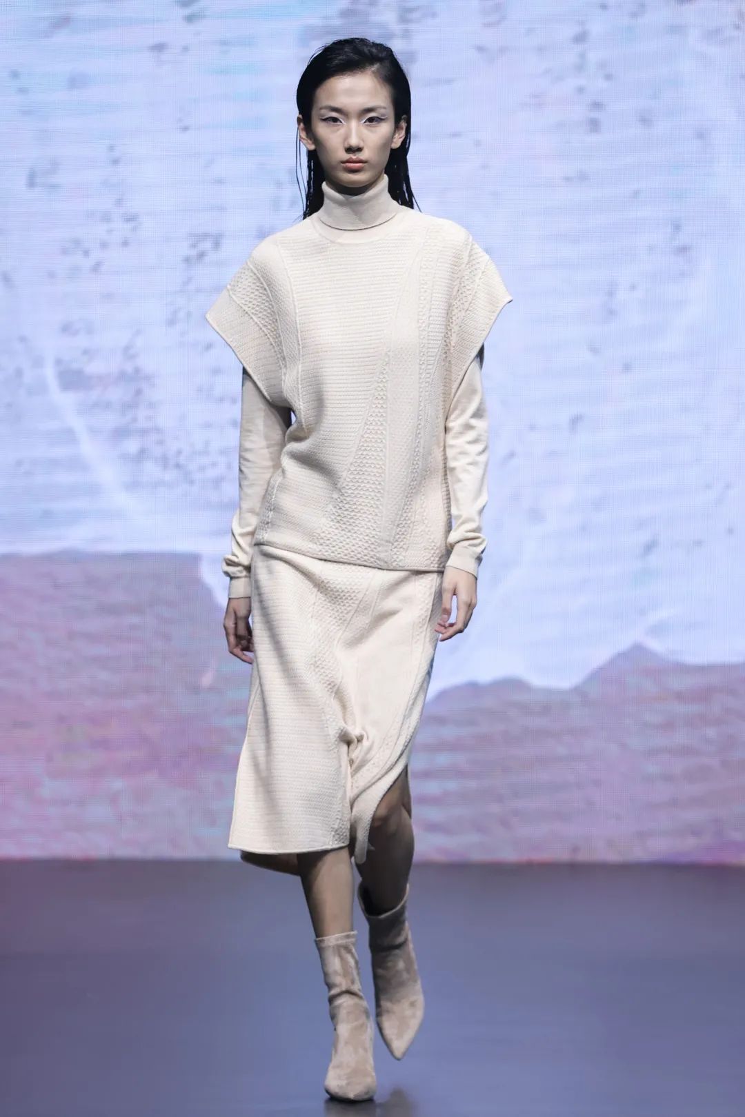 五年孕育 一树繁花，2020北京时装周“追光”之旅完美落幕