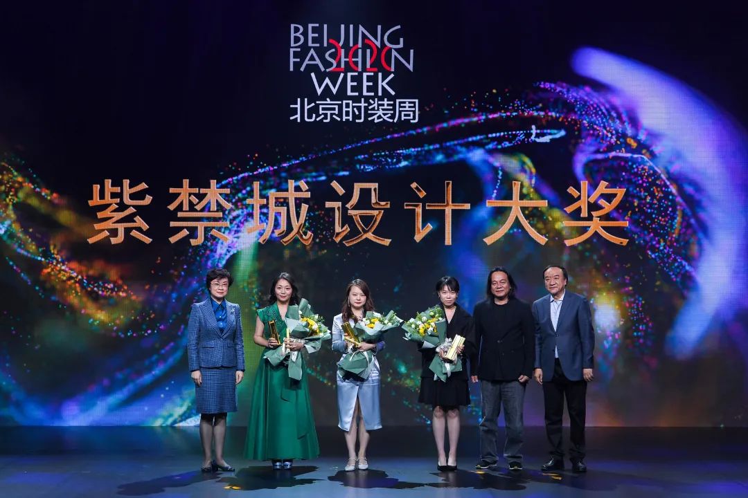 五年孕育 一树繁花，2020北京时装周“追光”之旅完美落幕