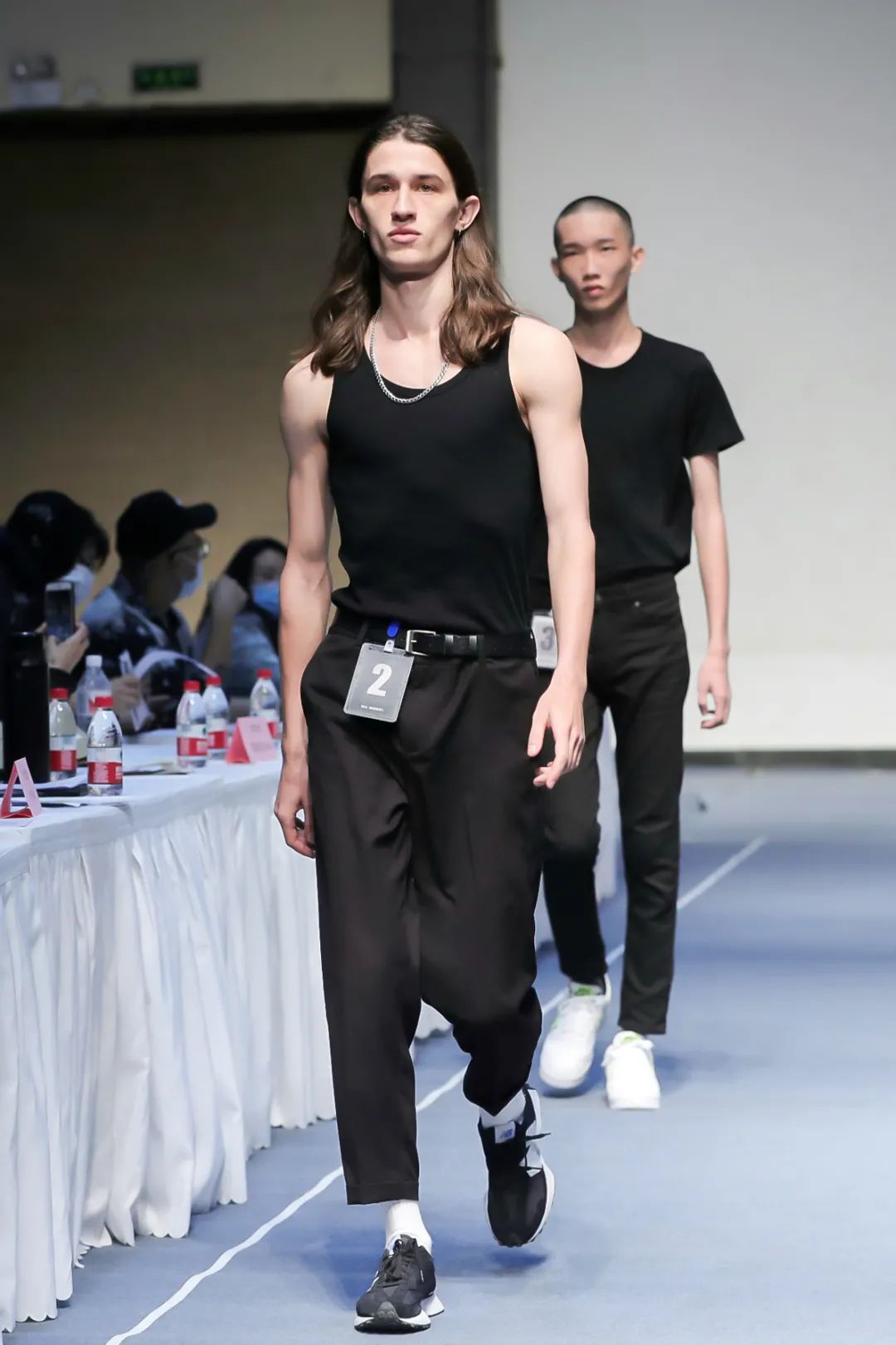 SS21模特大面试 高颜值模特来“炸街”