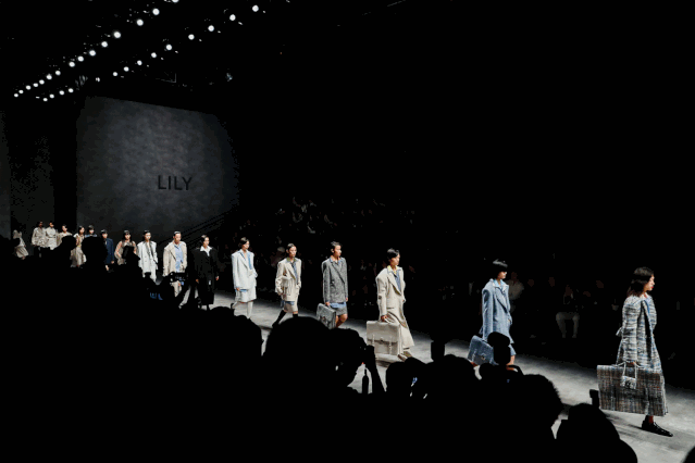 2021春夏上海时装重启风尚，锻造永续T台