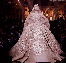 模特的礼服走秀技巧