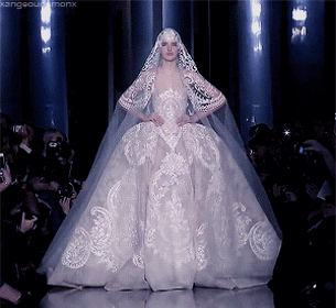 模特的礼服走秀技巧