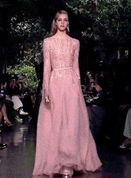 模特的礼服走秀技巧